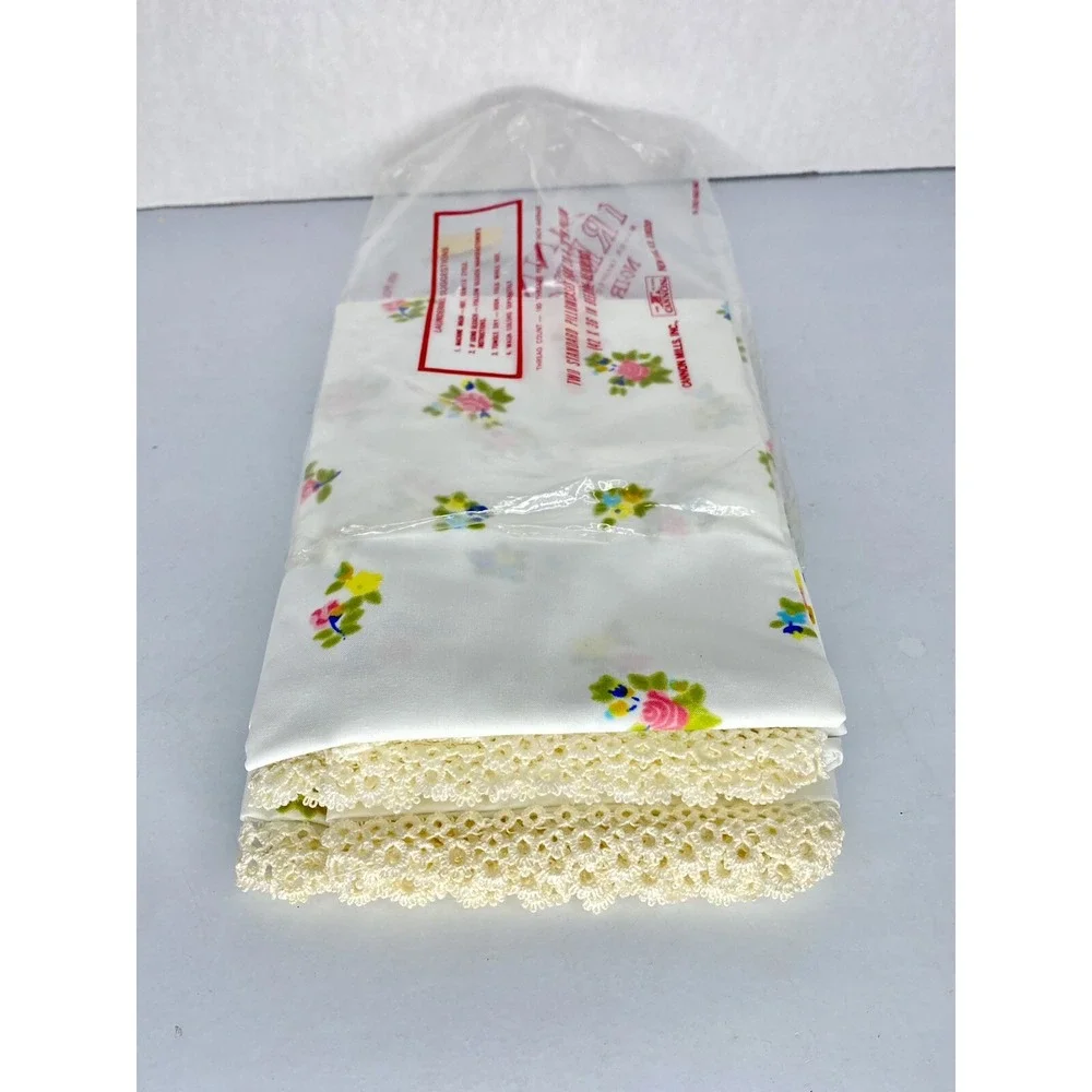 VTG Cannon Mills‎ Pillowcases New Old Stock Standard Size With Lace Ends